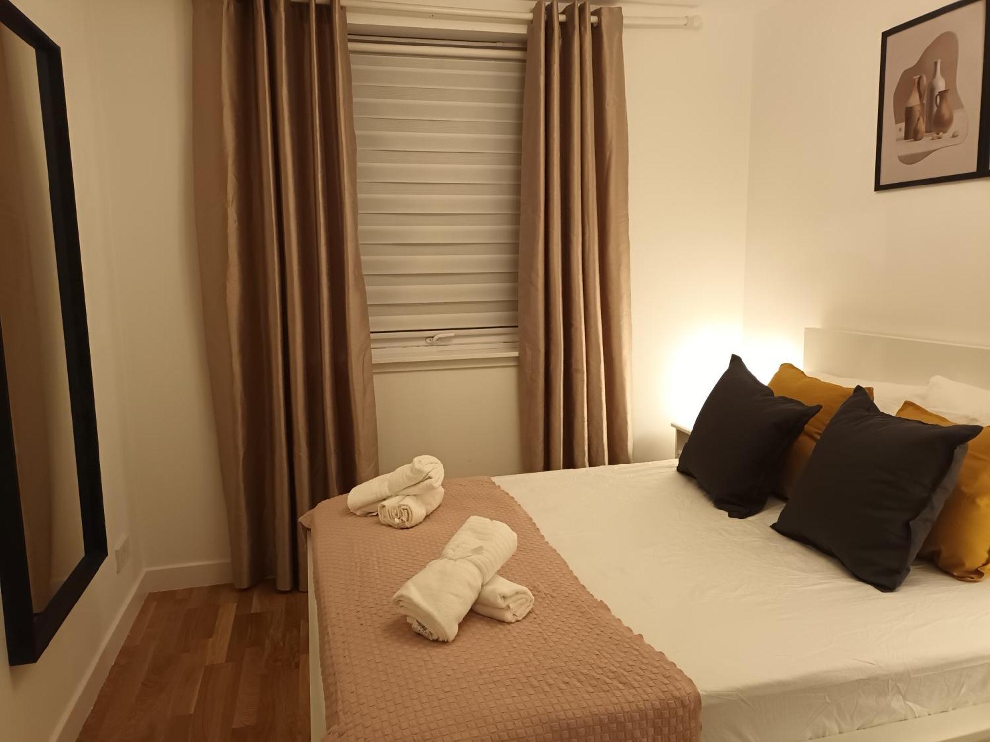 Spacious Elegant 2-Br Apartment In Aberdeen City Centre Exterior foto